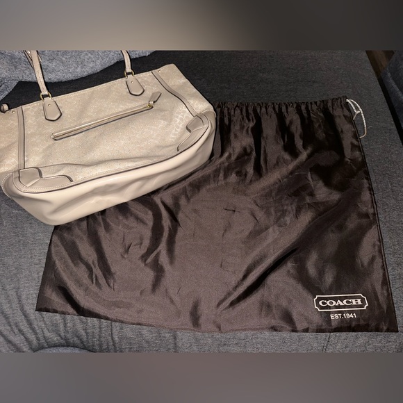 EUC Coach Tote Purse - Picture 10 of 11